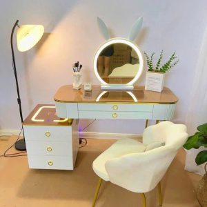 Bàn Trang Điểm 01